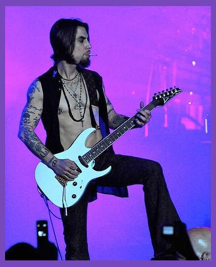 Dave Navarro